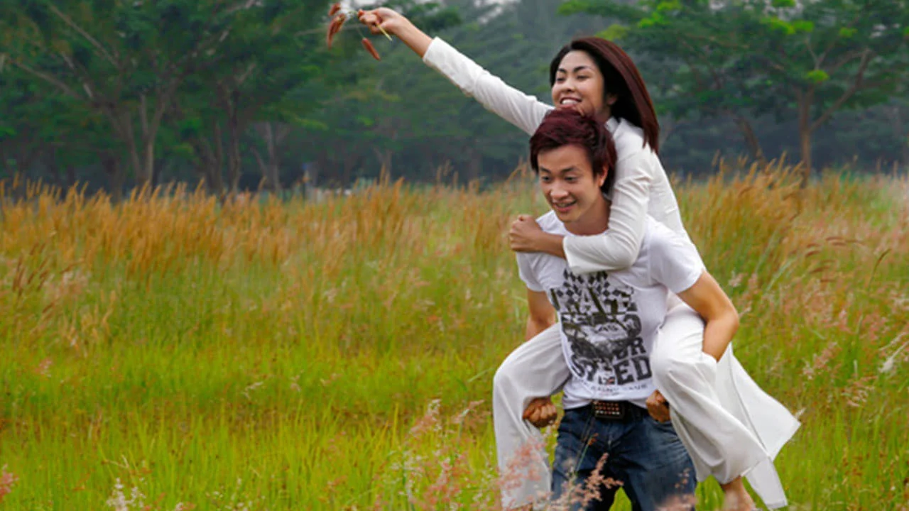 Đẹp Từng Centimet (Beauty in Each Centimeter)