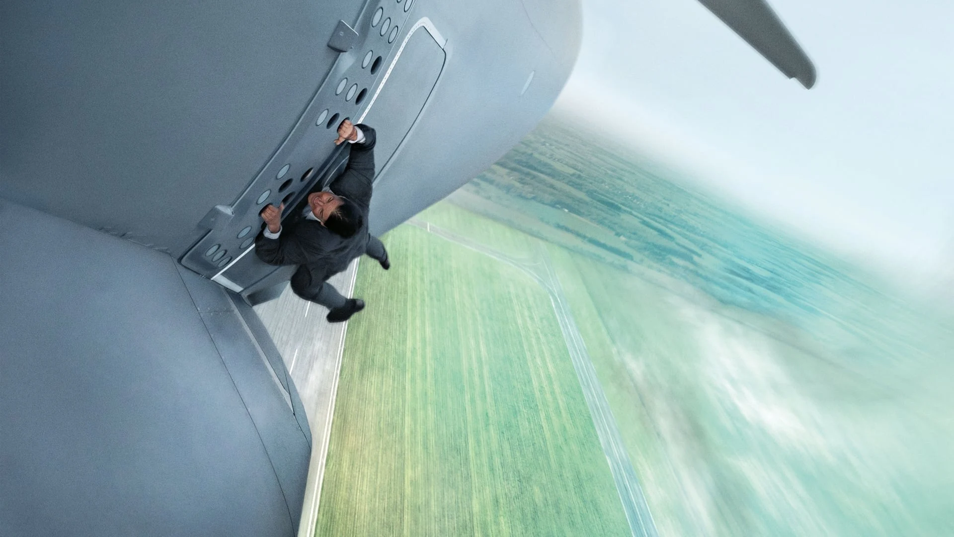 Nhiệm Vụ: Bất Khả Thi – Quốc Gia Bí Ẩn (Mission: Impossible - Rogue Nation)