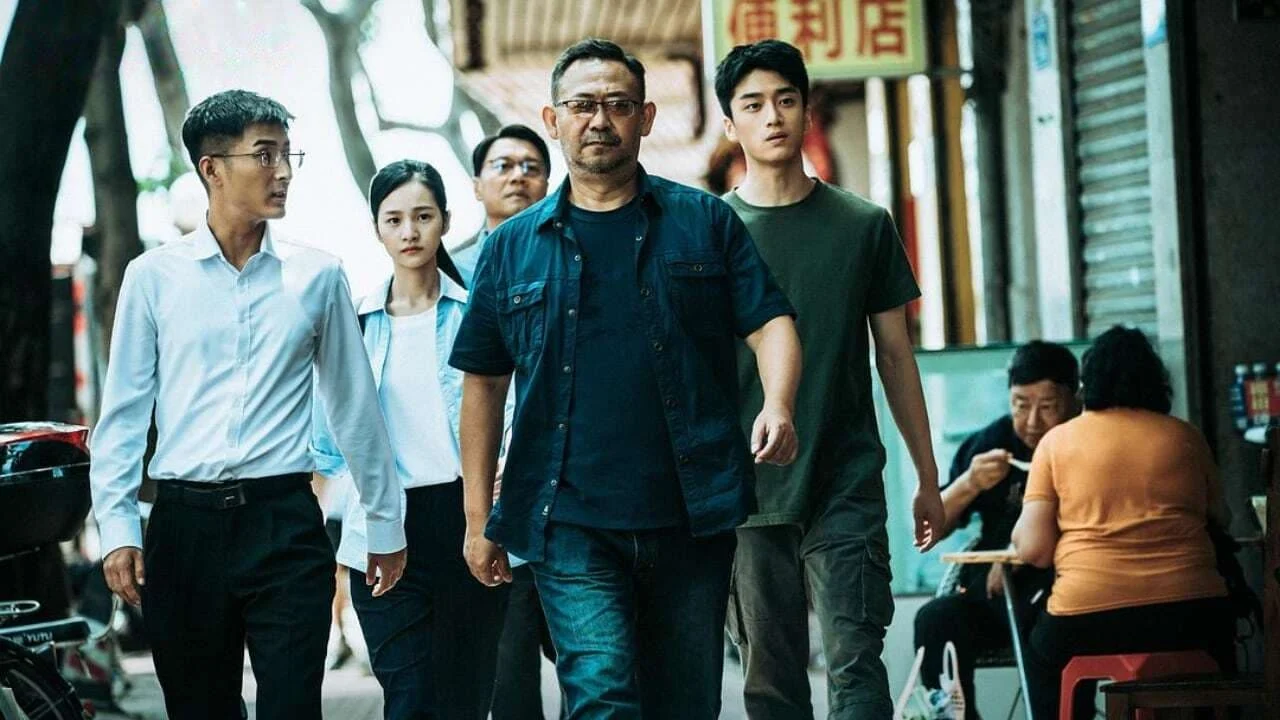 Vượt Qua Bóng Tối (Break Through the Darkness)